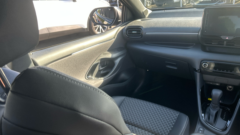 Mazda 2 Hybrid 1.5i Hybrid Homura 5dr CVT Hybrid Hatchback